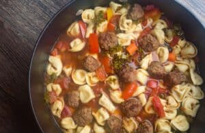 Read more about the article Warm Up with Turkey Meatball Tortellini Soup