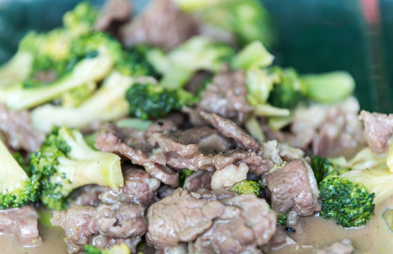 Read more about the article Discover the Secret to Perfect Chinese Beef and Broccoli Soup in Minutes