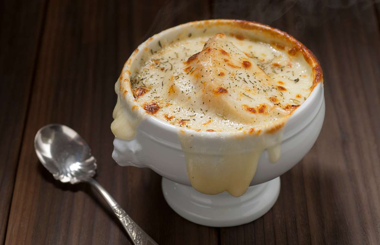 You are currently viewing Delicious Longhorn French Onion Soup Recipe with Perfectly Caramelized Onions