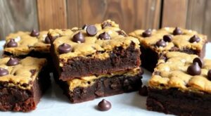 Read more about the article Satisfy Your Sweet Tooth with Low Carb Keto Brookies